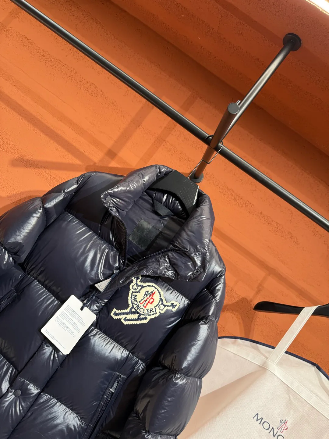 Men's Jackets And Down Jackets MONCLER 18237493
