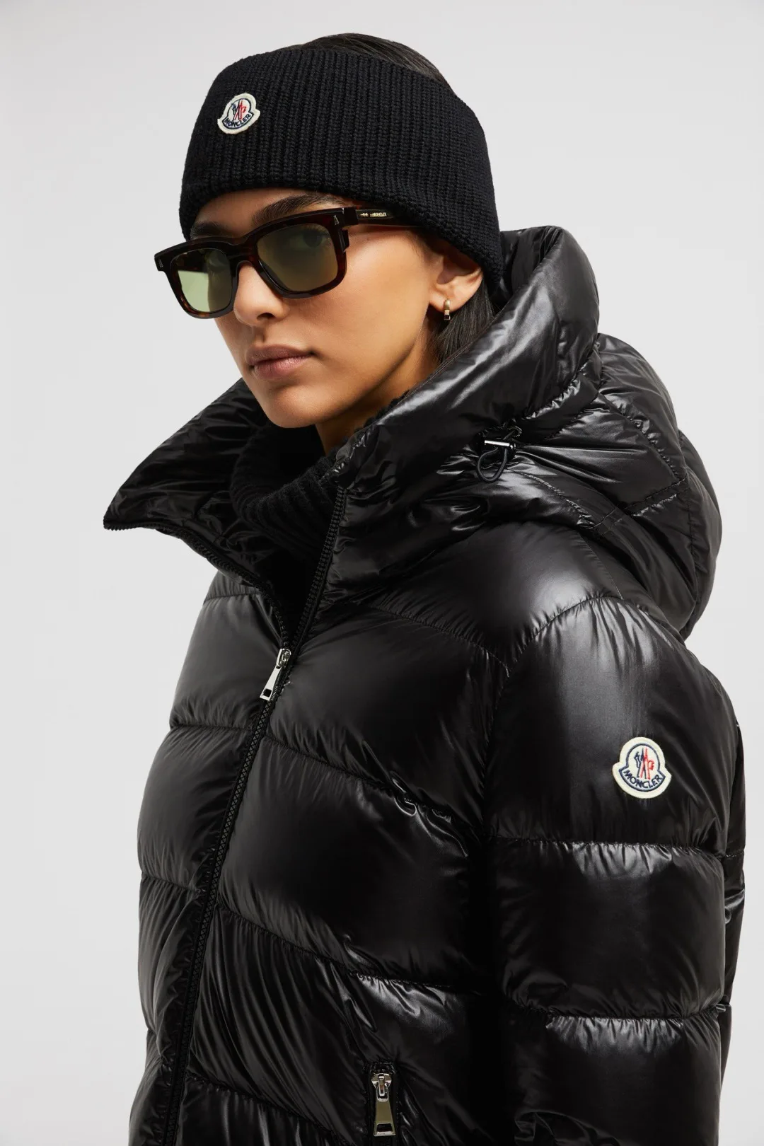 Women's Jackets And Down Jackets MONCLER 17253137