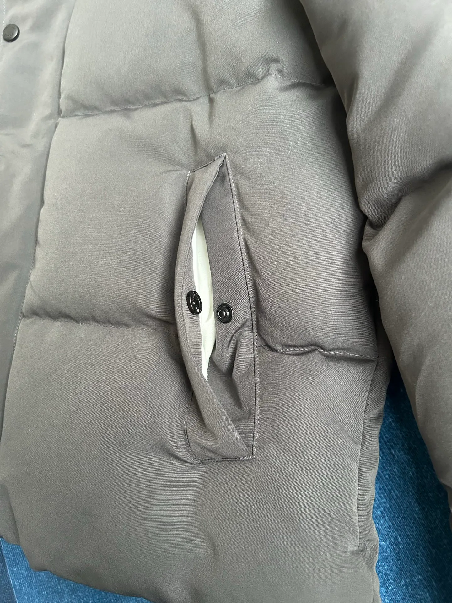 Men's Jackets And Down Jackets CANADA GOOSE 18129806