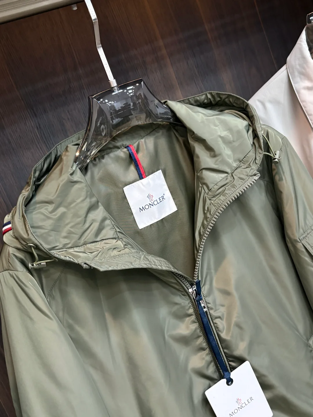 Women's Jackets And Down Jackets MONCLER 18157299