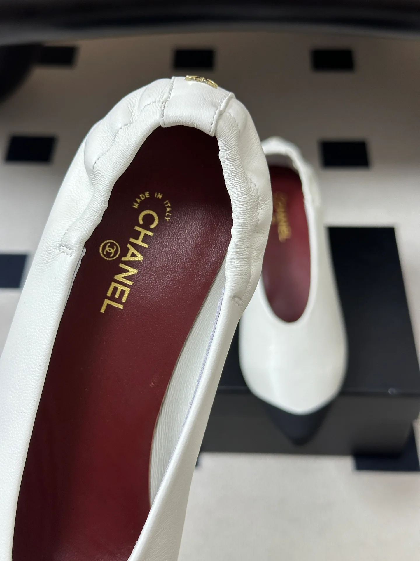 Women's Heels CHANEL 18049188