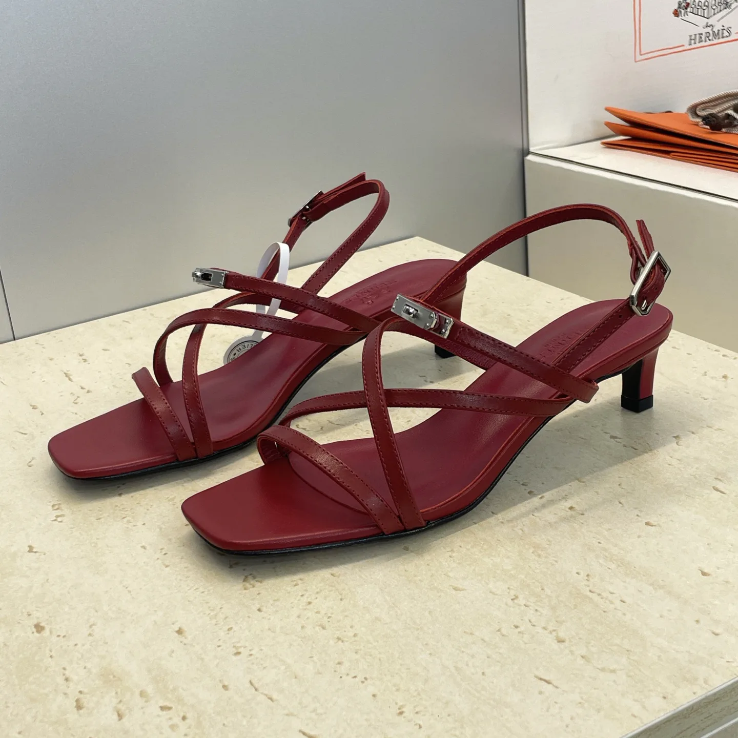 Women's Open-Toe Sandals HERMES 18120793