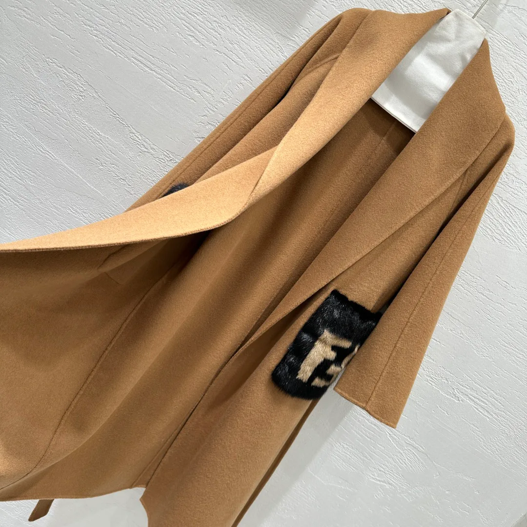 Women's Coats FENDI 18226745