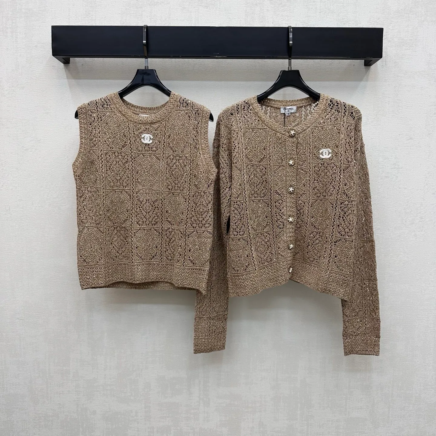 Women's Jumpers And Sweaters CHANEL 18328007