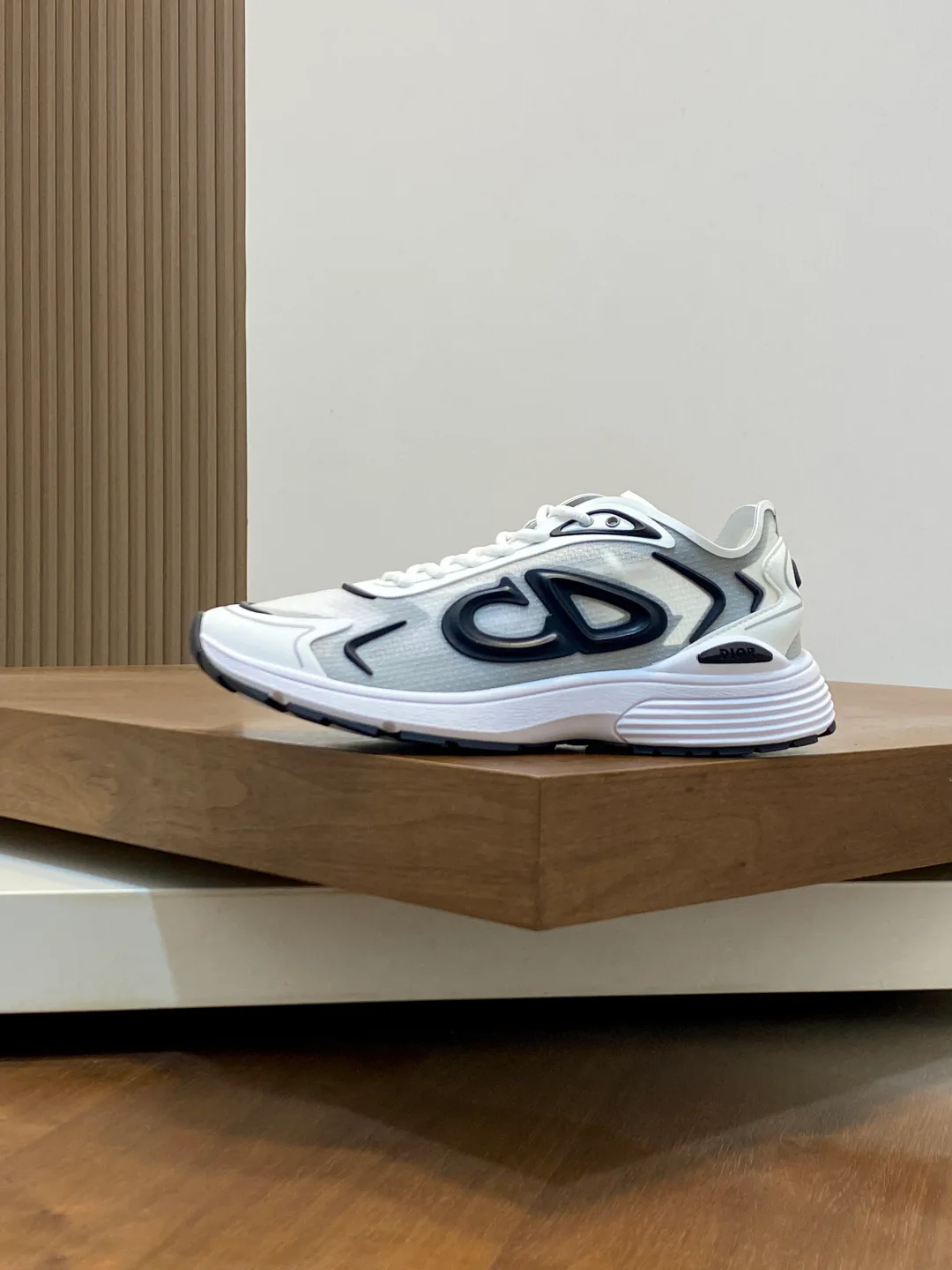 Women's Sneakers CHRISTIAN DIOR 17342980