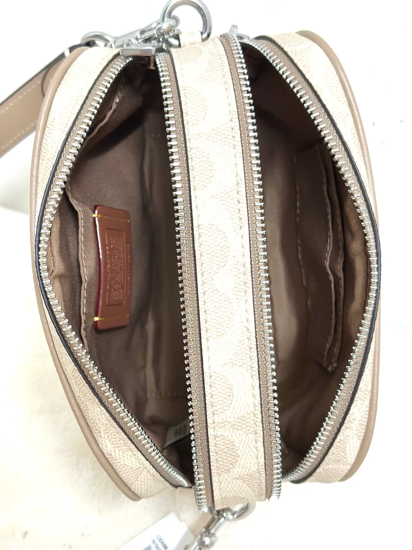 Women's Classic Handbags COACH 17960967