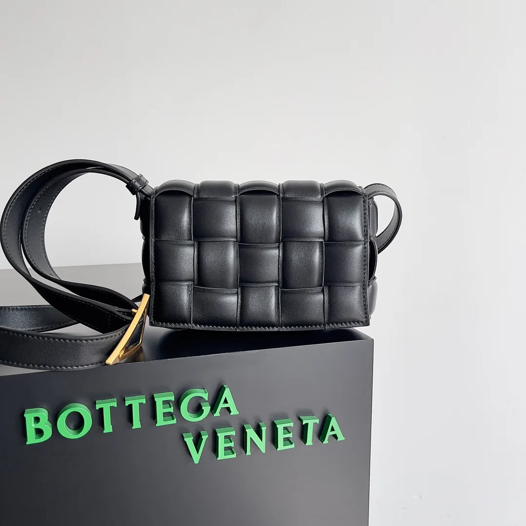 Women's Classic Handbags BOTTEGA VENETA 17372467