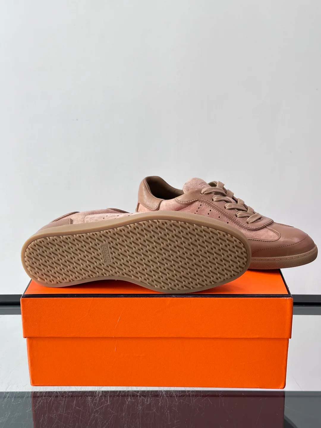 Women's Sneakers HERMES 18102686