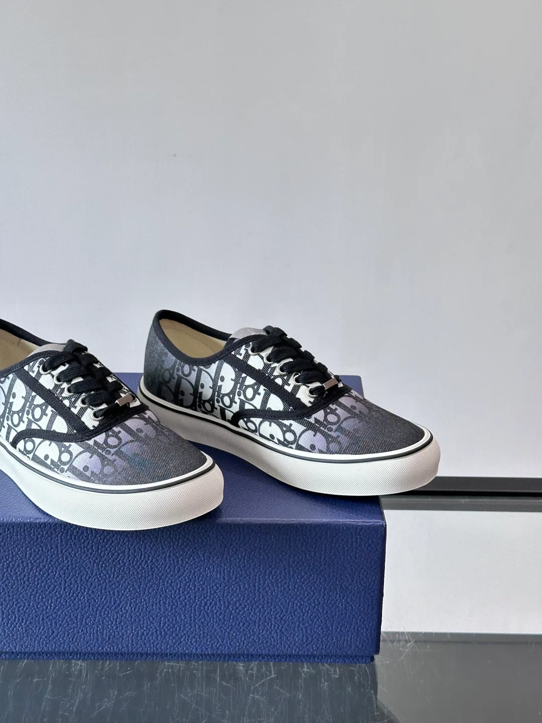 Women's Sneakers CHRISTIAN DIOR 17649813