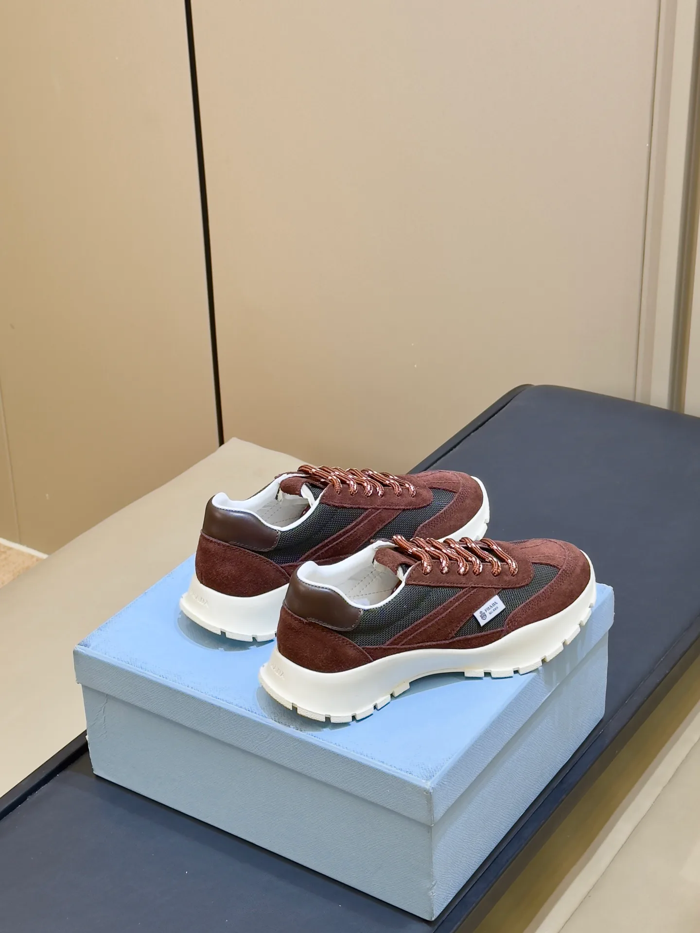 Women's Sneakers PRADA 18073426