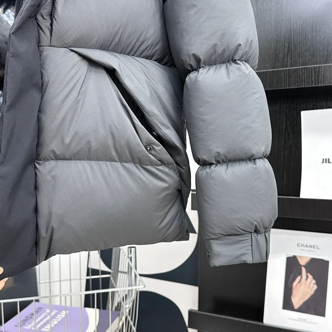 Men's Jackets And Down Jackets MONCLER 18415709