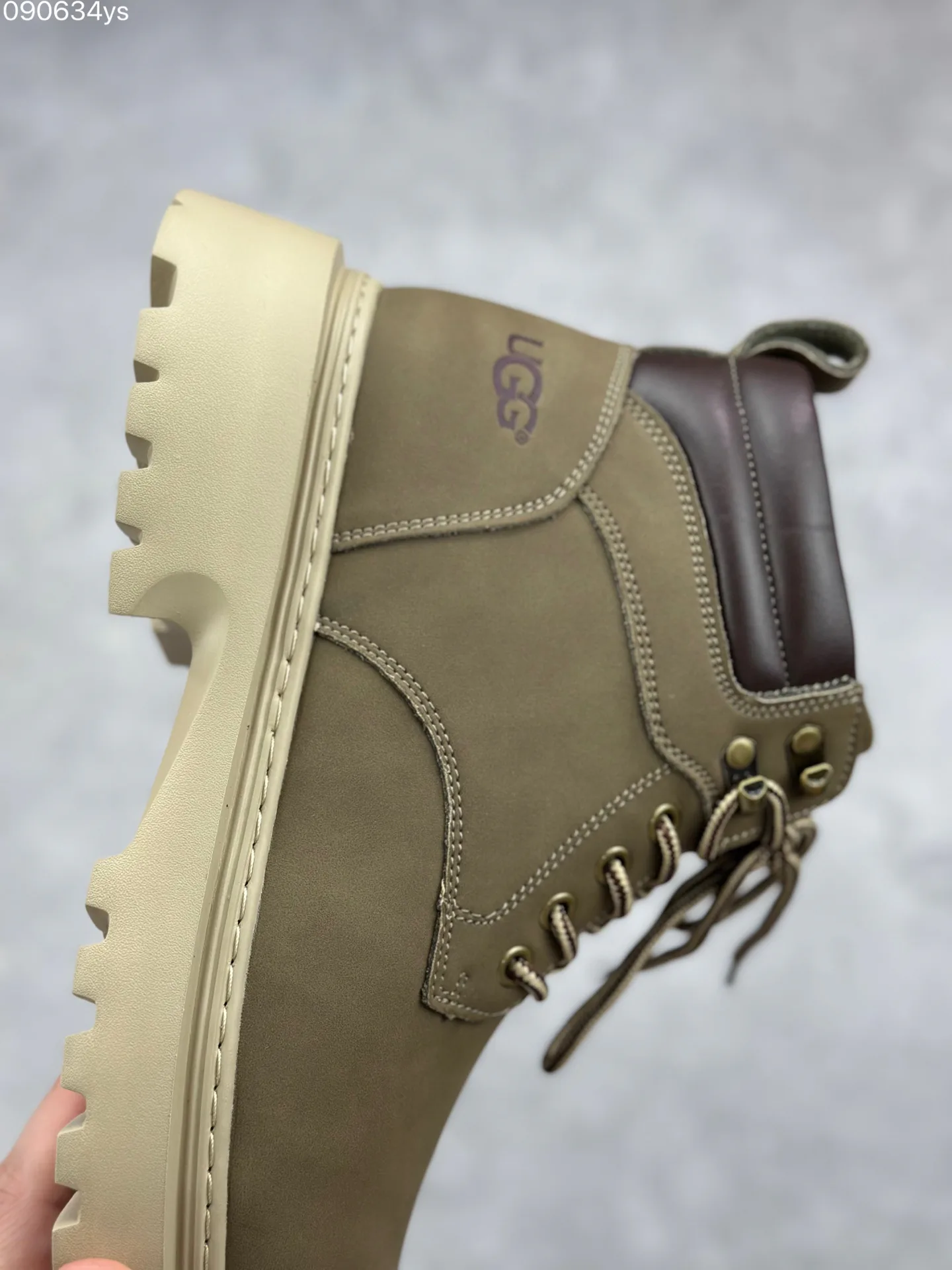 Men's Ankle Boots UGG 17954699