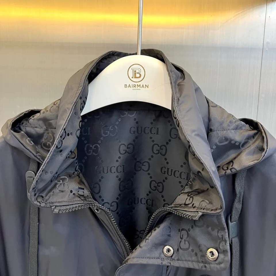 Women's Jackets And Down Jackets GUCCI 18416747