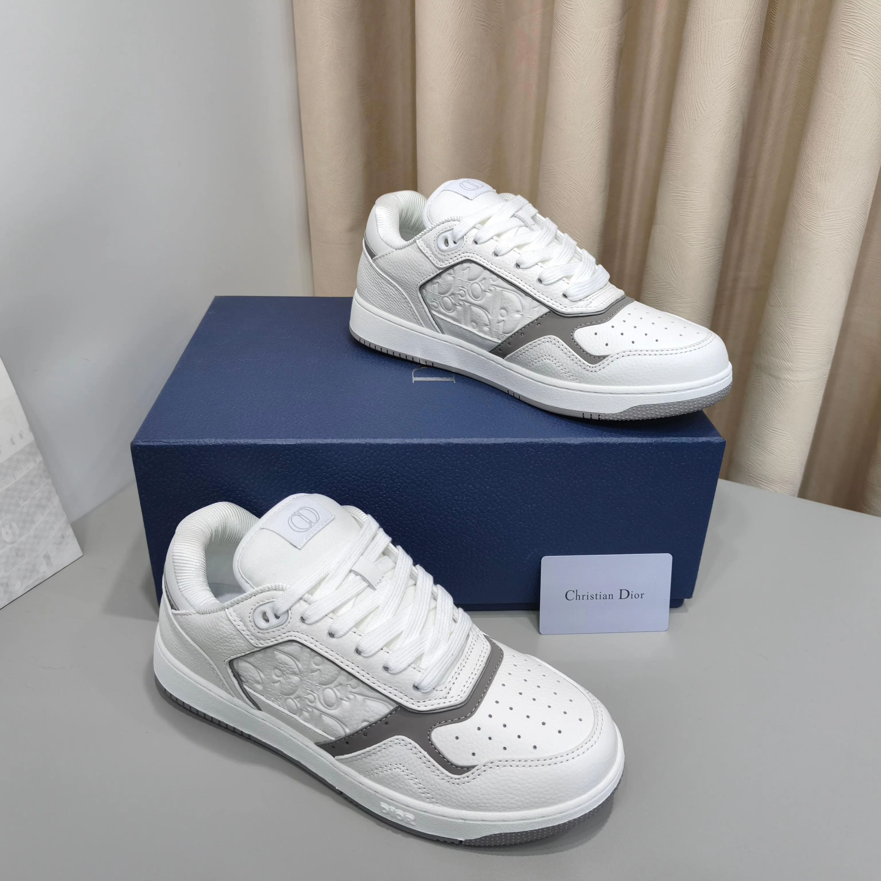Women's Sneakers CHRISTIAN DIOR 17988881