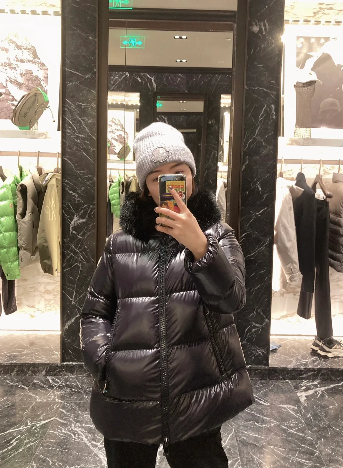 Куртки И Пуховики Женские Moncler 18606652
