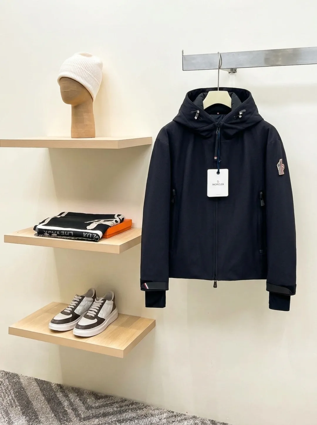 Куртки И Пуховики Мужские Moncler 18596605