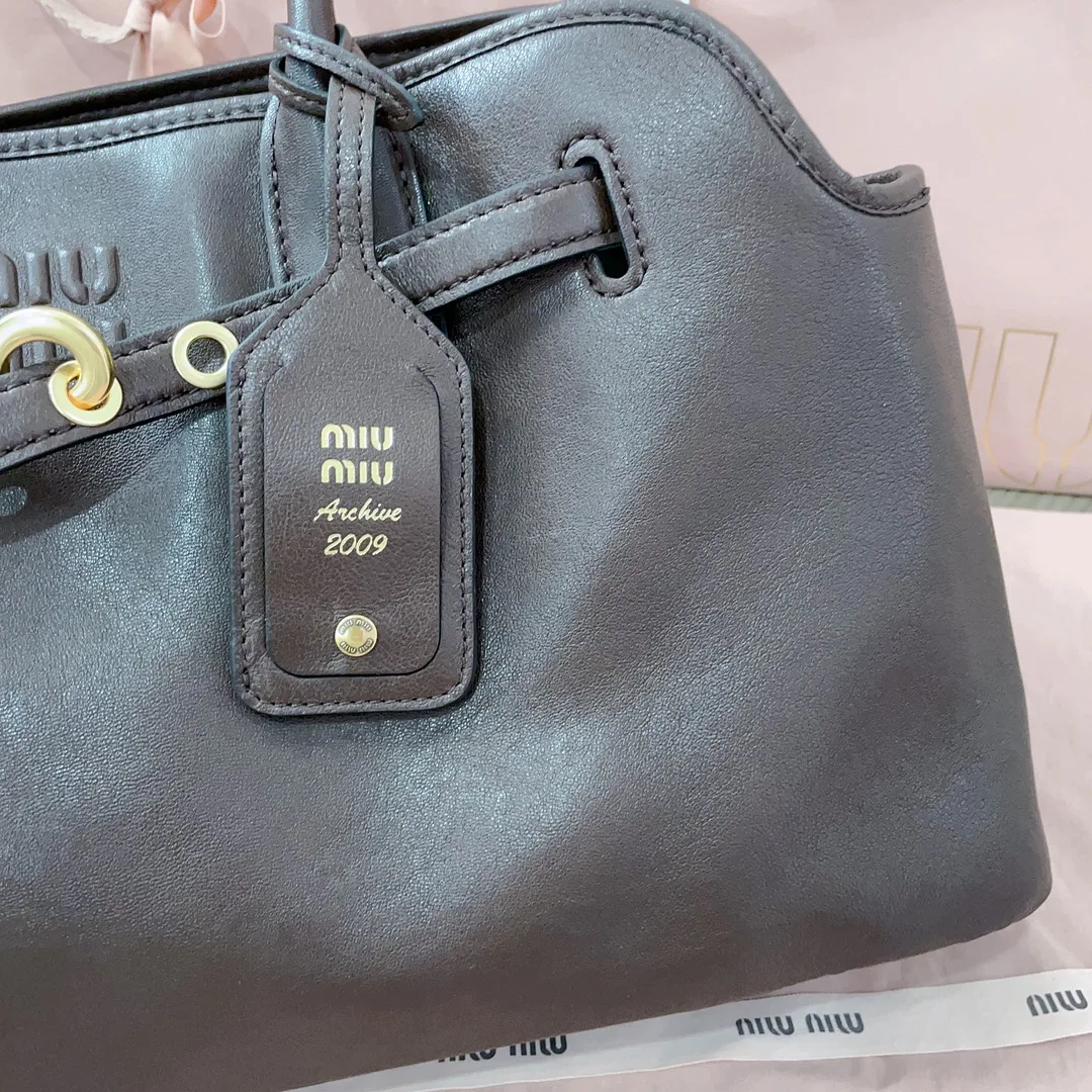 Women's Classic Handbags MIU MIU 18004736