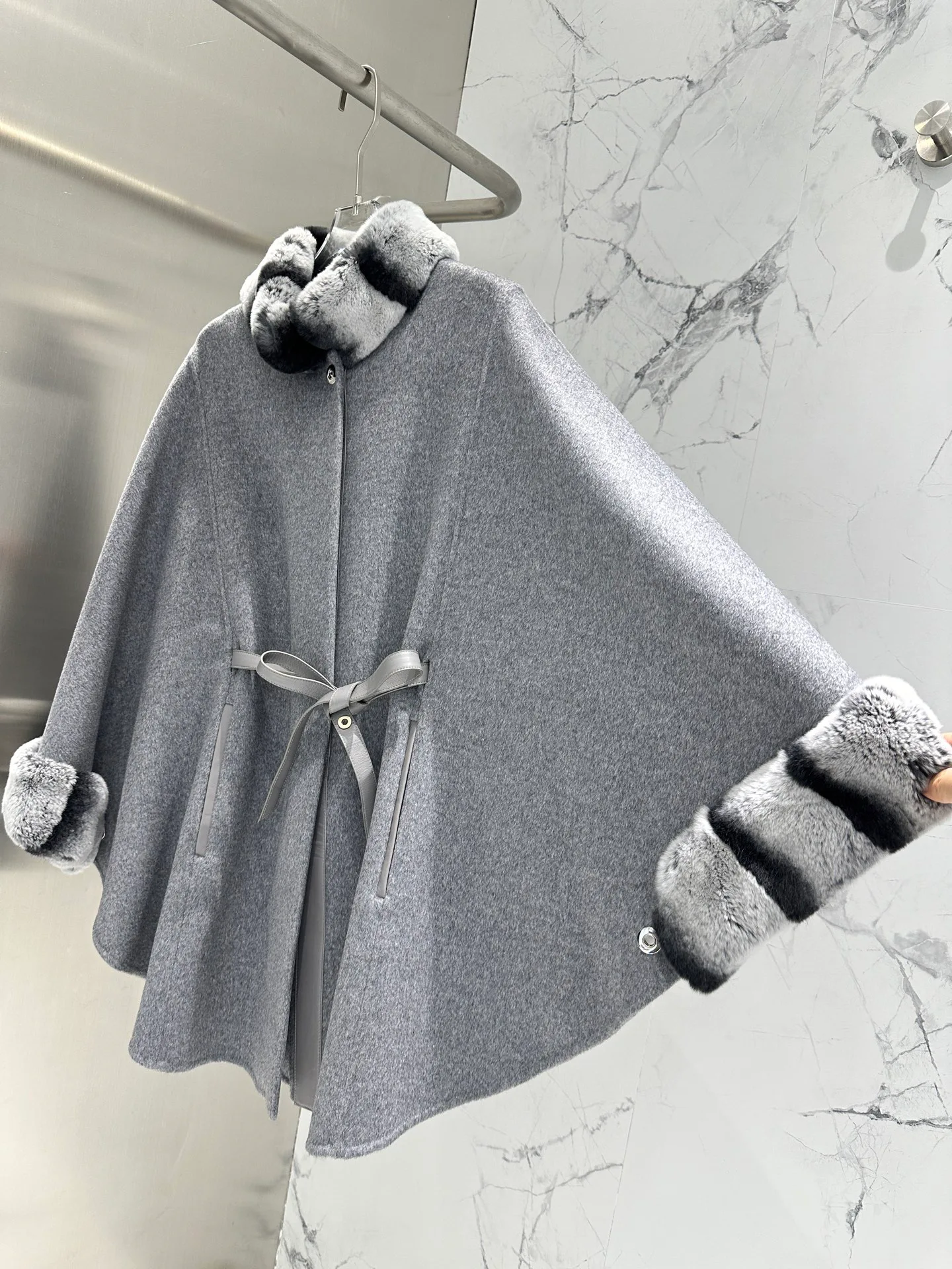 Women's Coats LORO PIANA 18513173