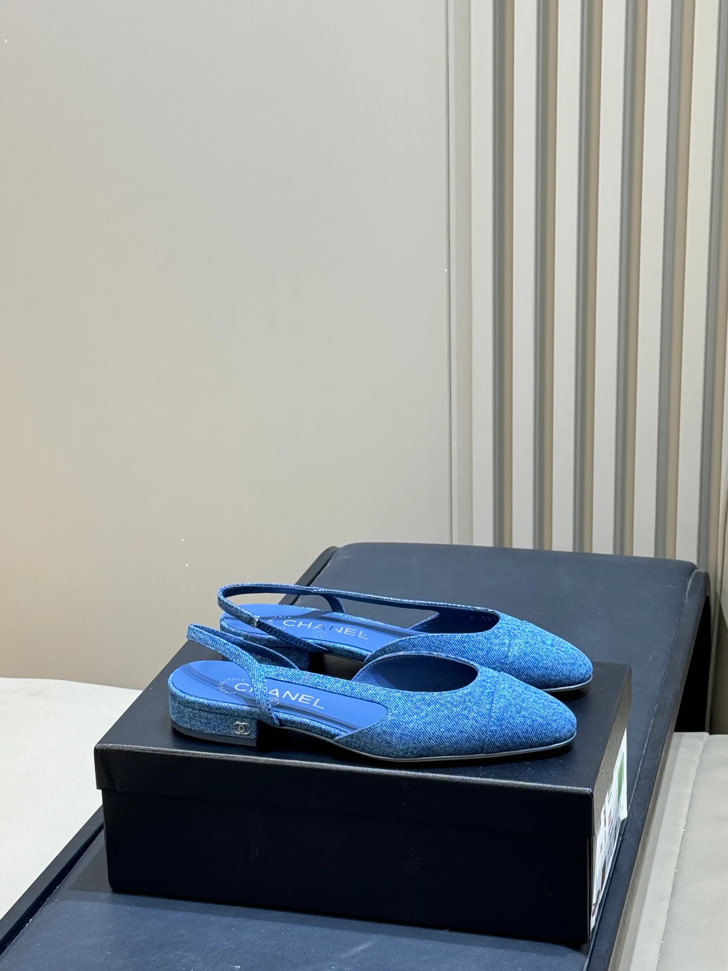 Women's Heels CHANEL 18073619