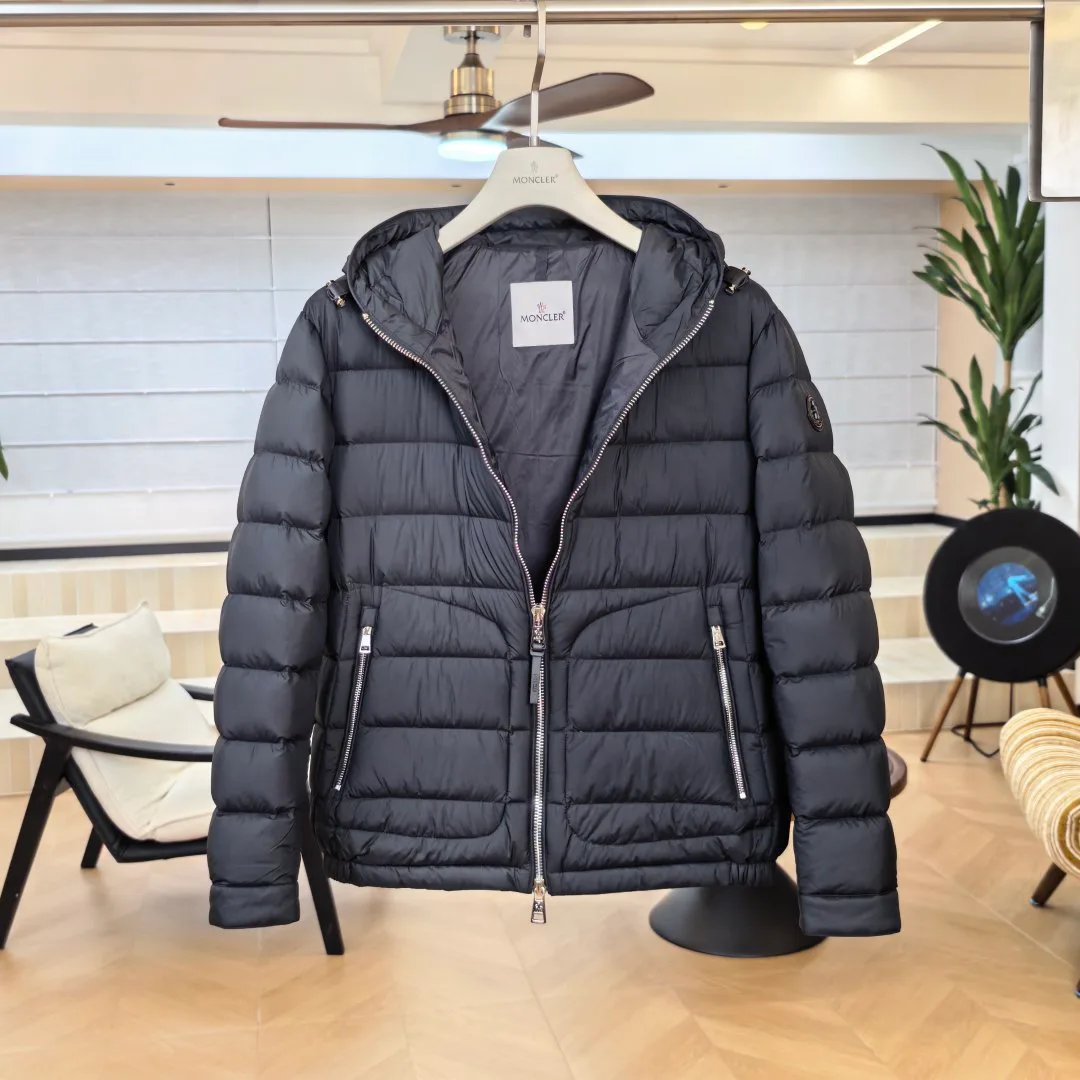 Men's Jackets And Down Jackets MONCLER 18281295