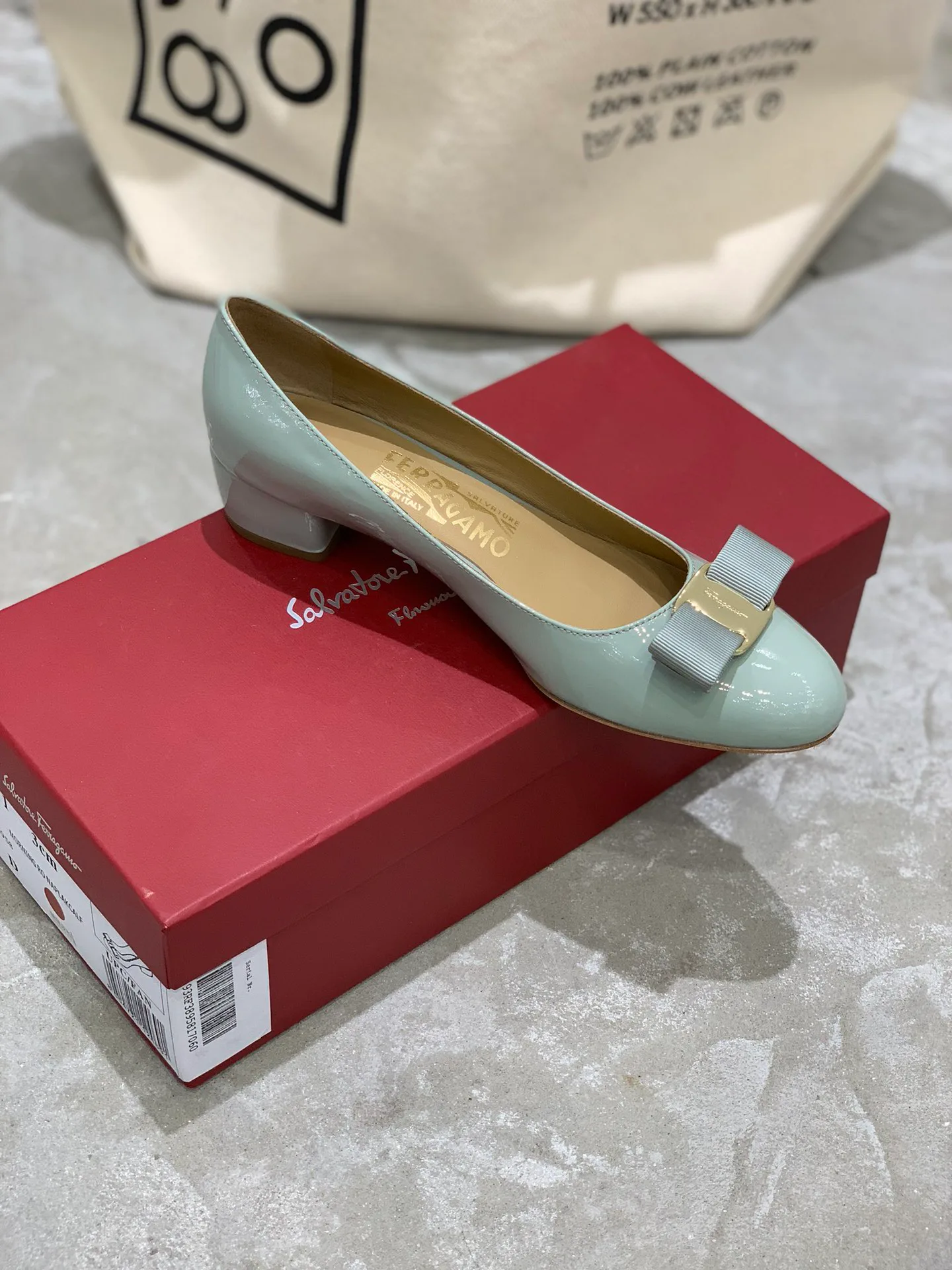 Women's Ballet Flats SALVATORE FERRAGAMO 18340664