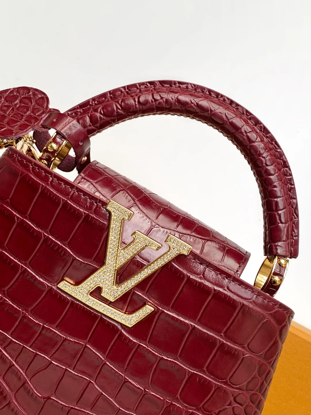 Women's Classic Handbags LOUIS VUITTON 18019353