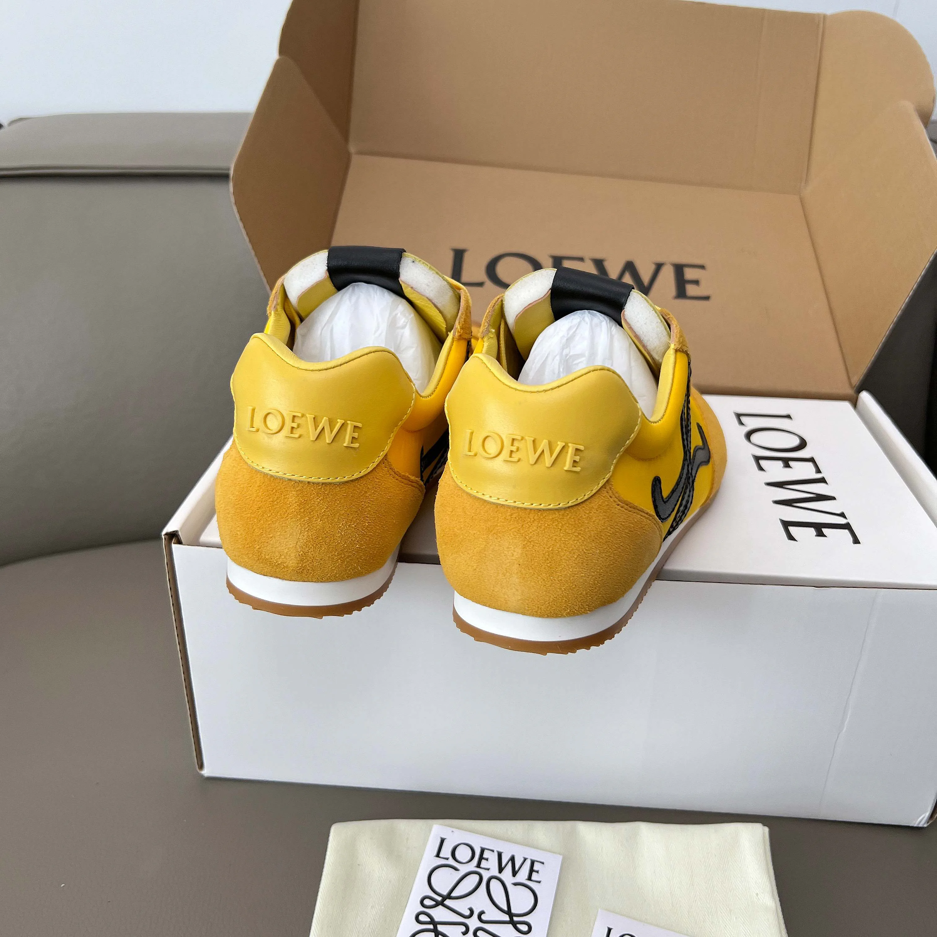 Women's Sneakers LOEWE 18011178
