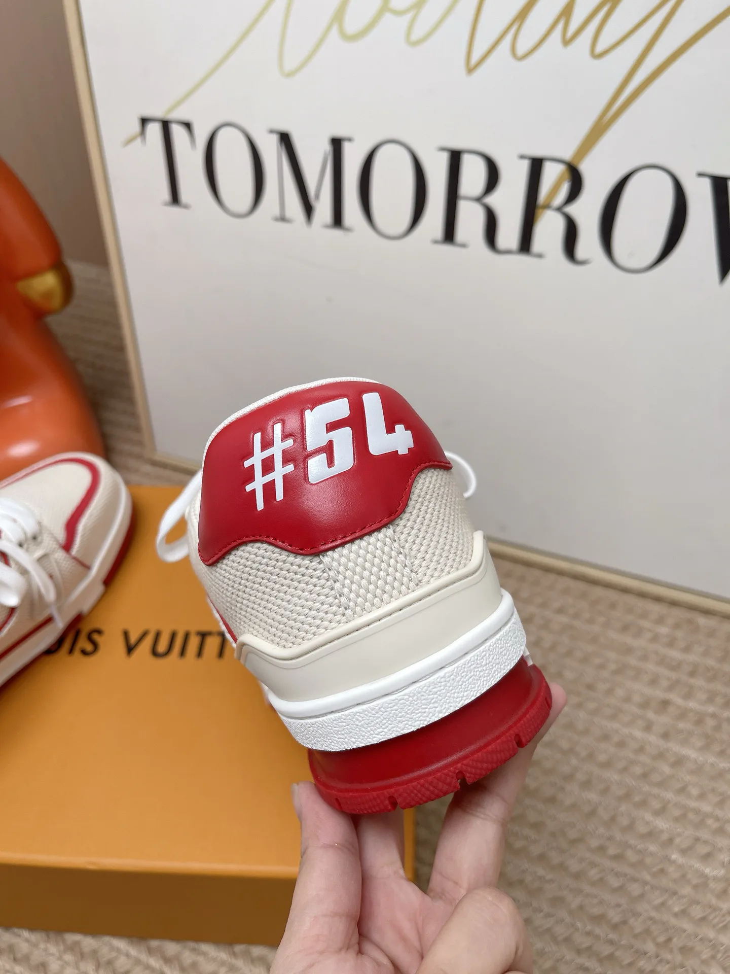 Men's Sneakers LOUIS VUITTON 17449385