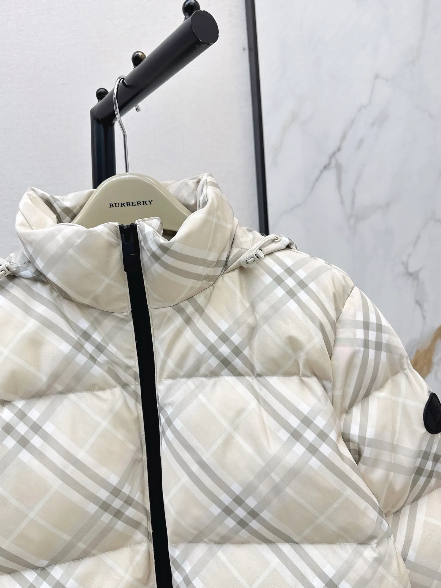 Women's Jackets And Down Jackets BURBERRY 18184267