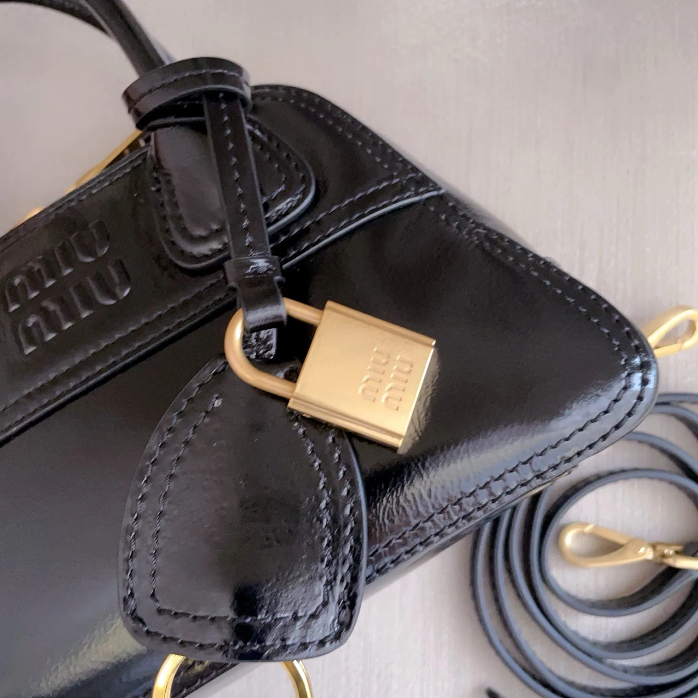 Women's Classic Handbags MIU MIU 18401339