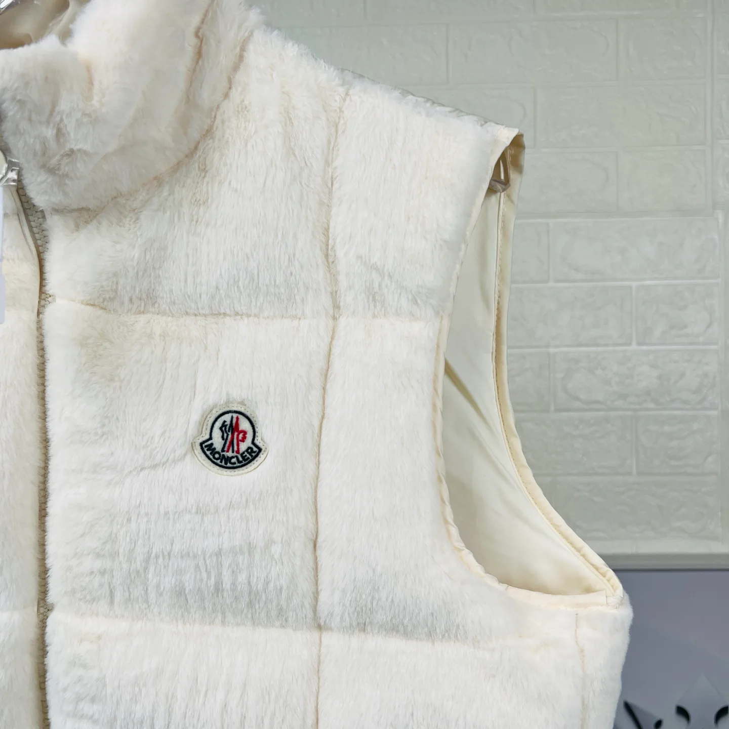 Women's Vests MONCLER 17926945