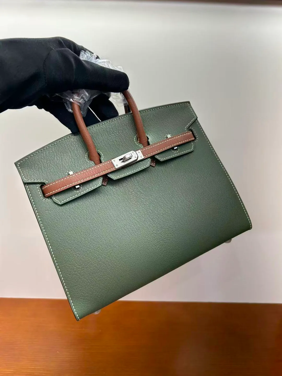 Women's Classic Handbags HERMES 18252543