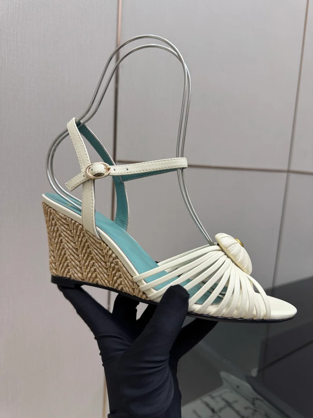 Women's Open-Toe Sandals VALENTINO 18049001