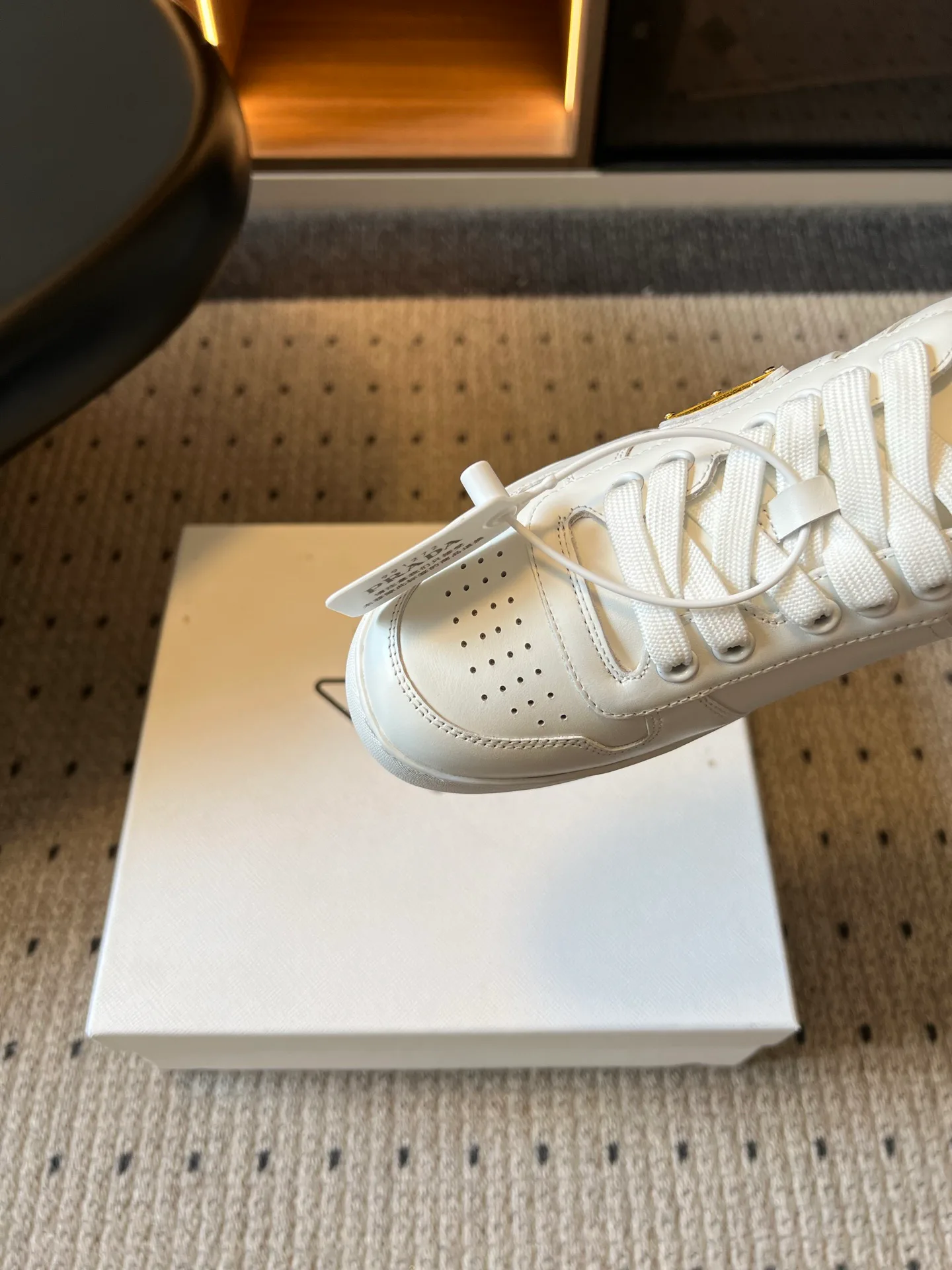 Women's Sneakers PRADA 18509472