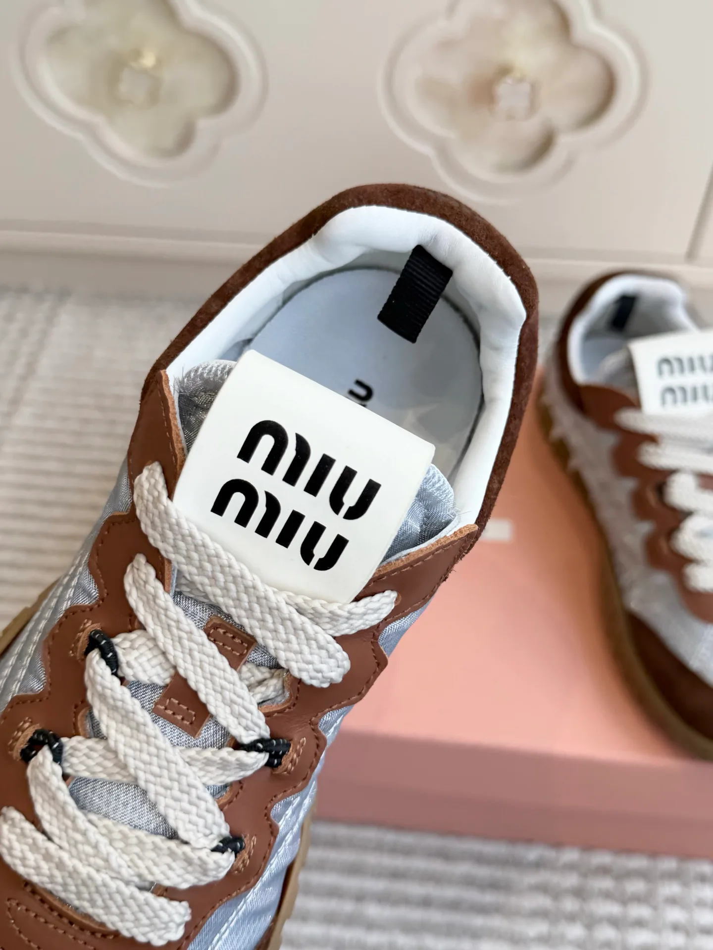 Кроссовки Женские Miu Miu 18559241