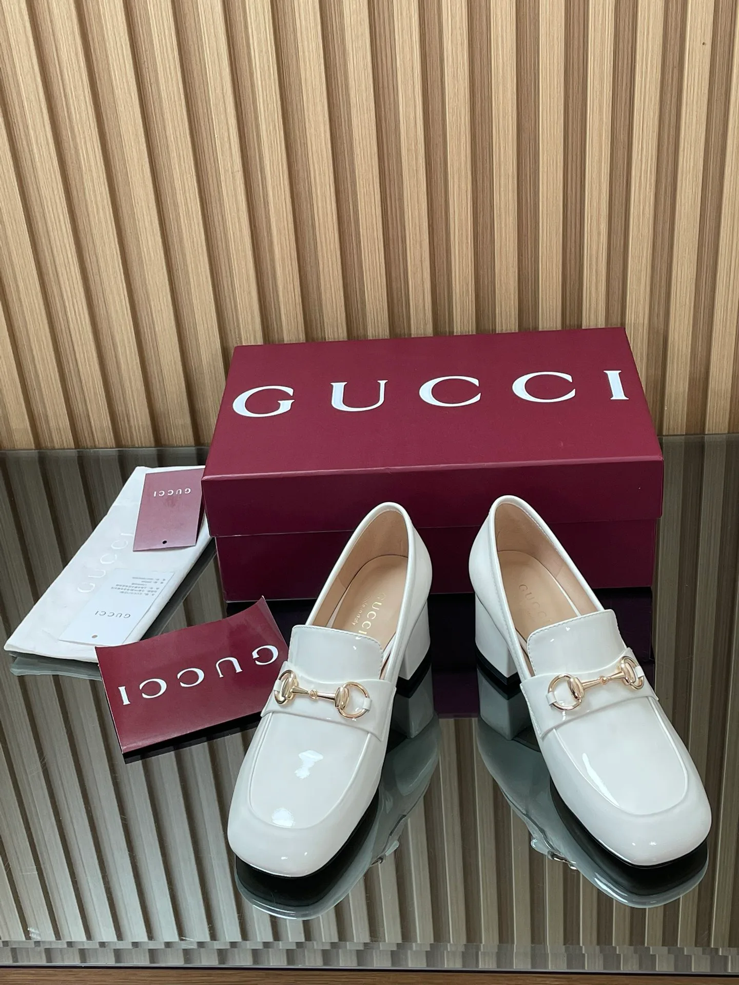 Women's Loafers And Moccasins GUCCI 18152967