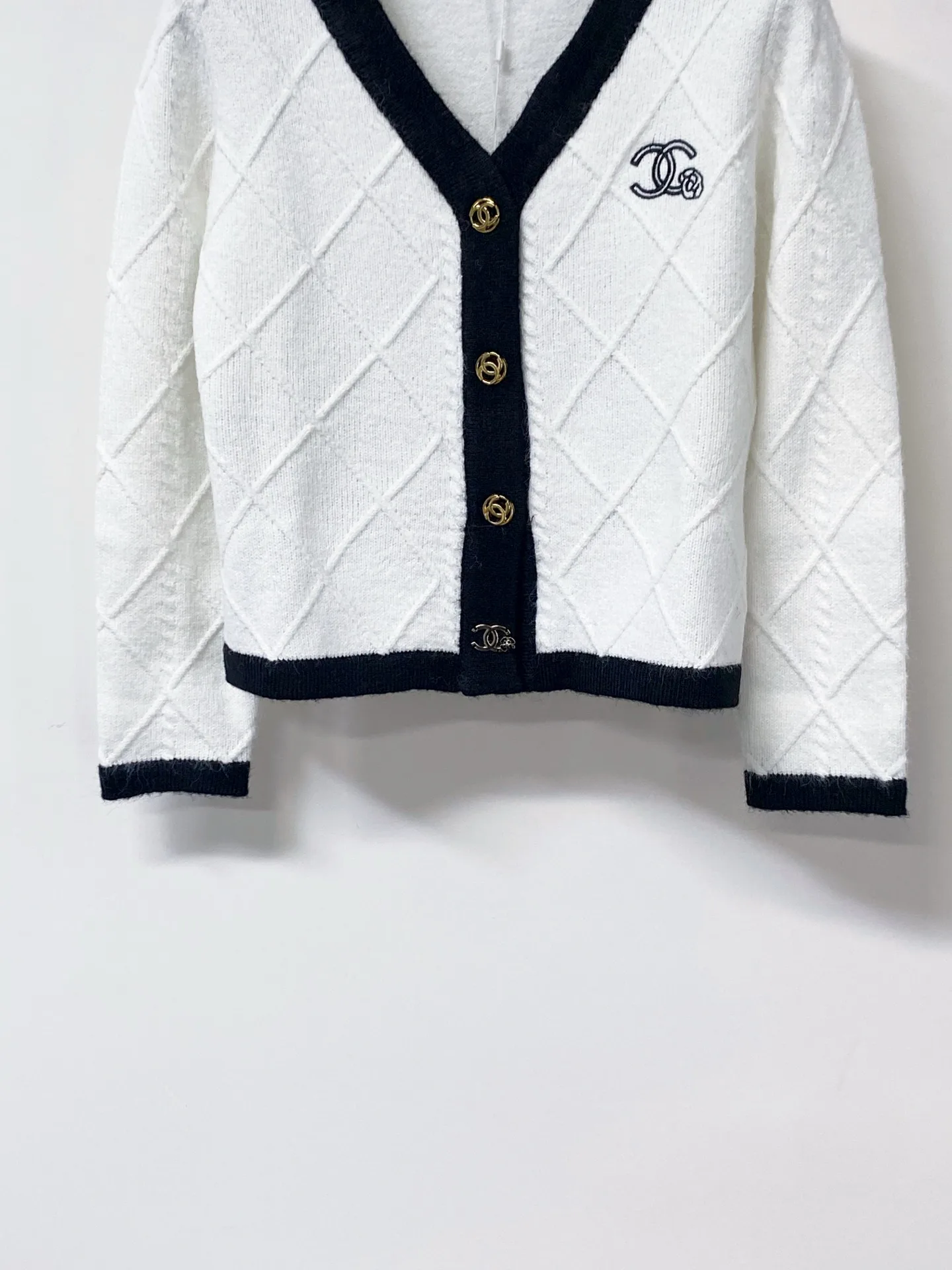 Women's Jumpers And Sweaters CHANEL 19576103