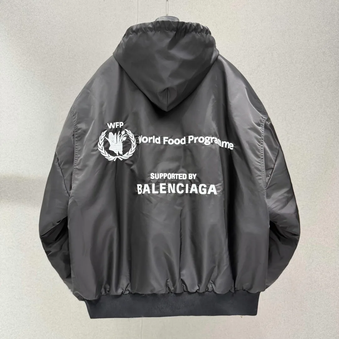 Куртки И Пуховики Мужские Balenciaga 18680324