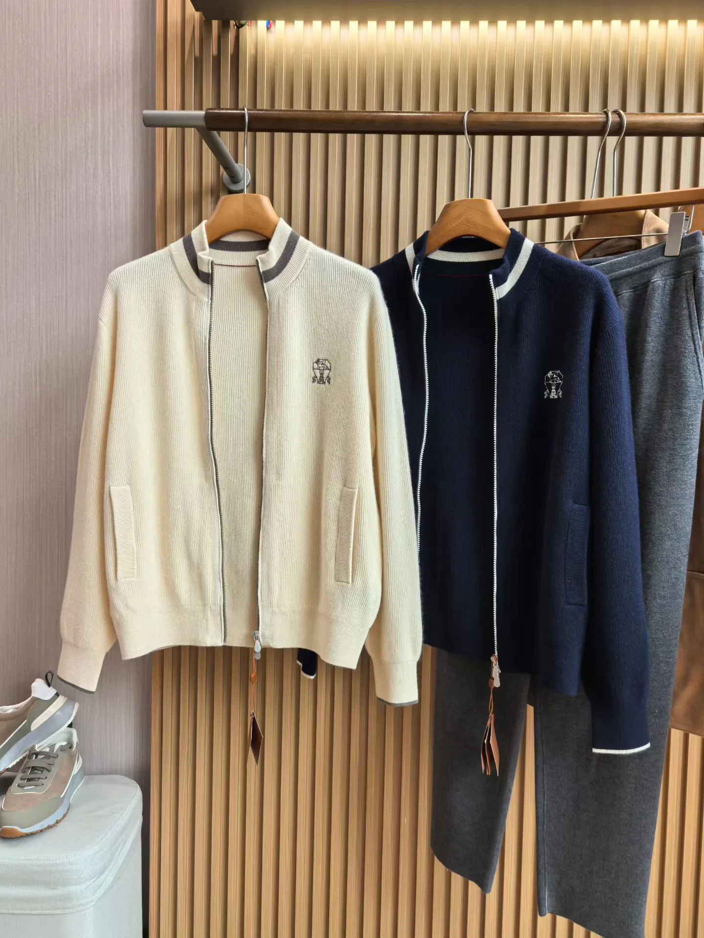 Men's Jumpers And Sweaters BRUNELLO CUCINELLI 18083997