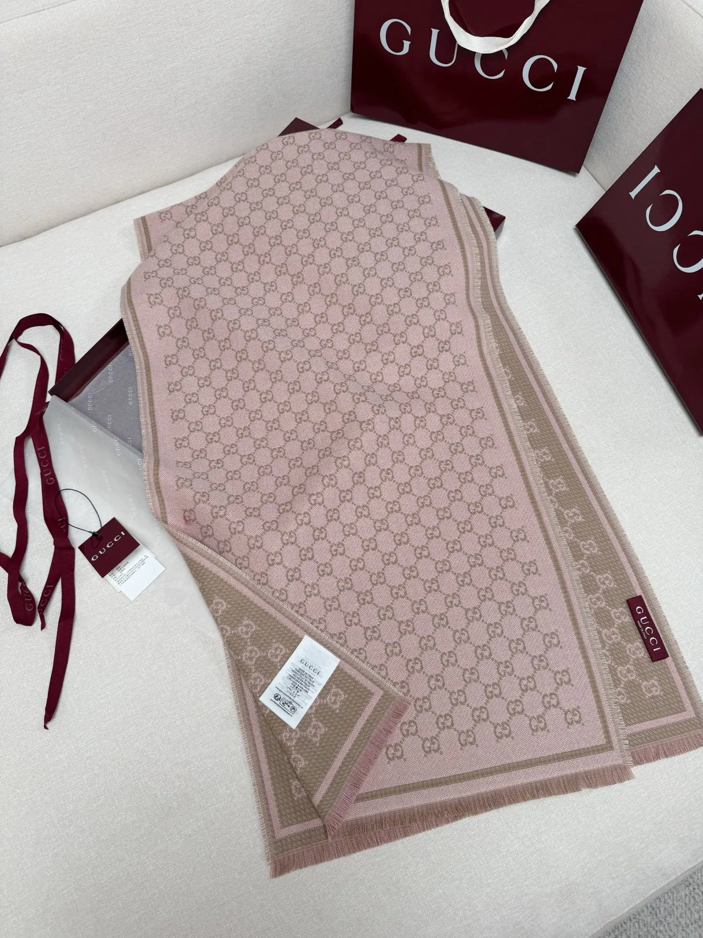 Scarves GUCCI 17992036