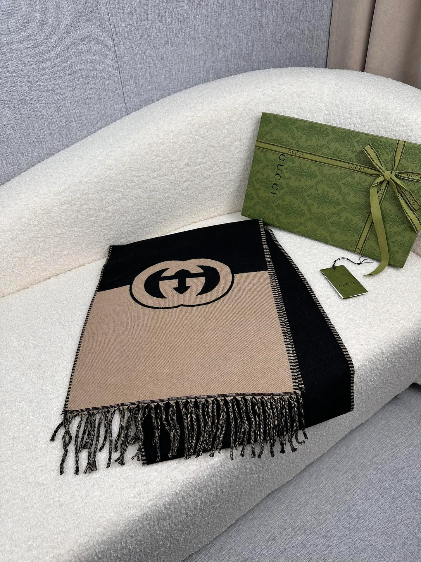 Scarves GUCCI 18275029