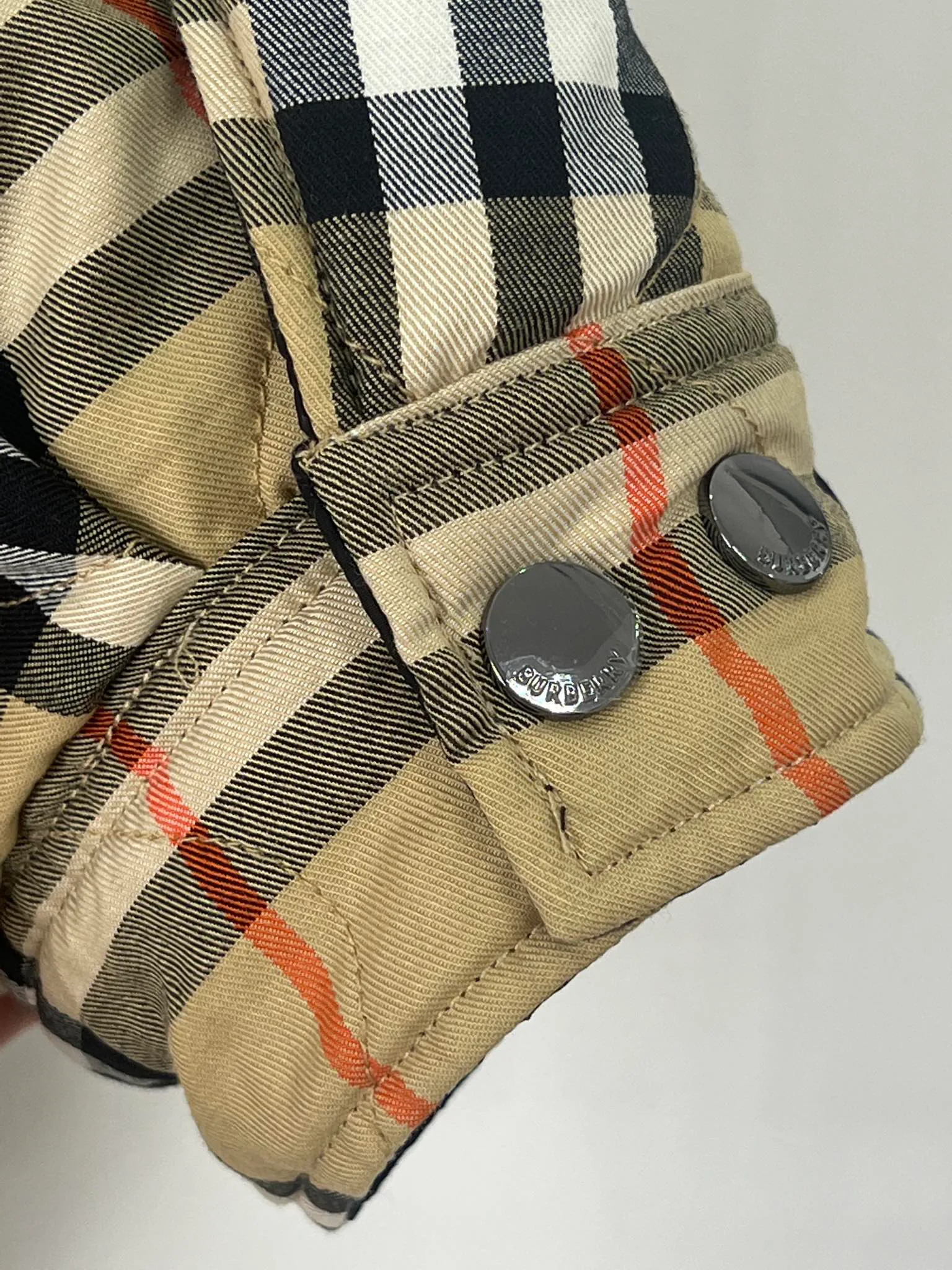 Women's Jackets And Down Jackets BURBERRY 18415735