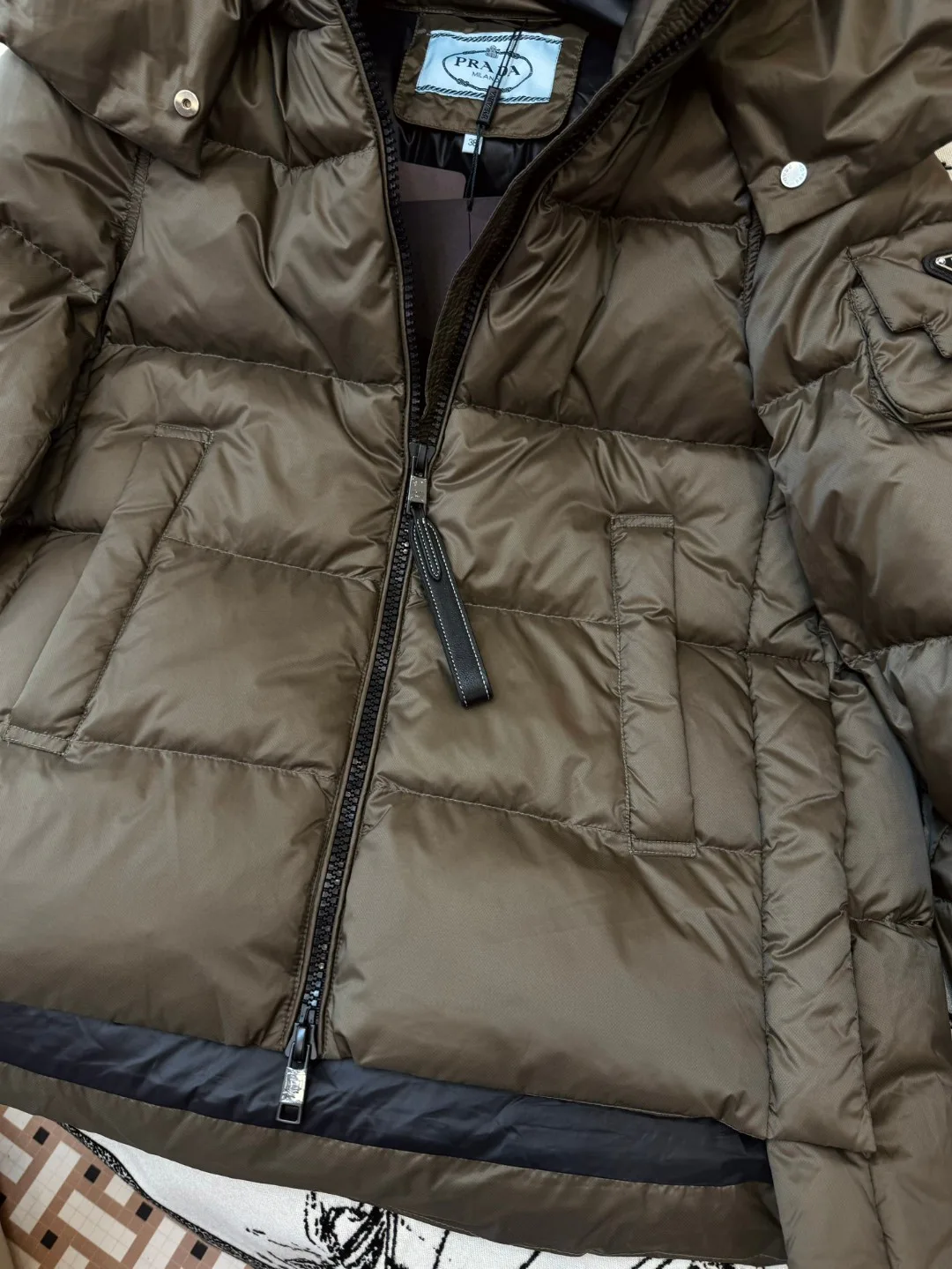 Women's Jackets And Down Jackets PRADA 17910126