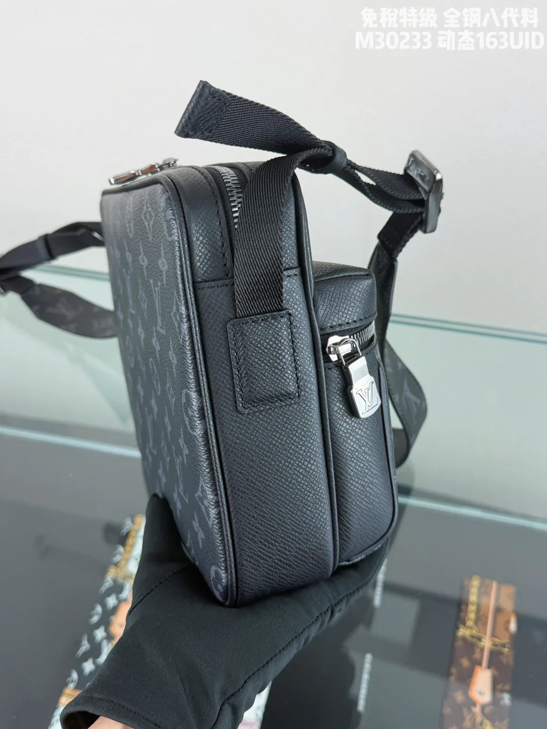 Women's Shoulder Bags LOUIS VUITTON 17999795