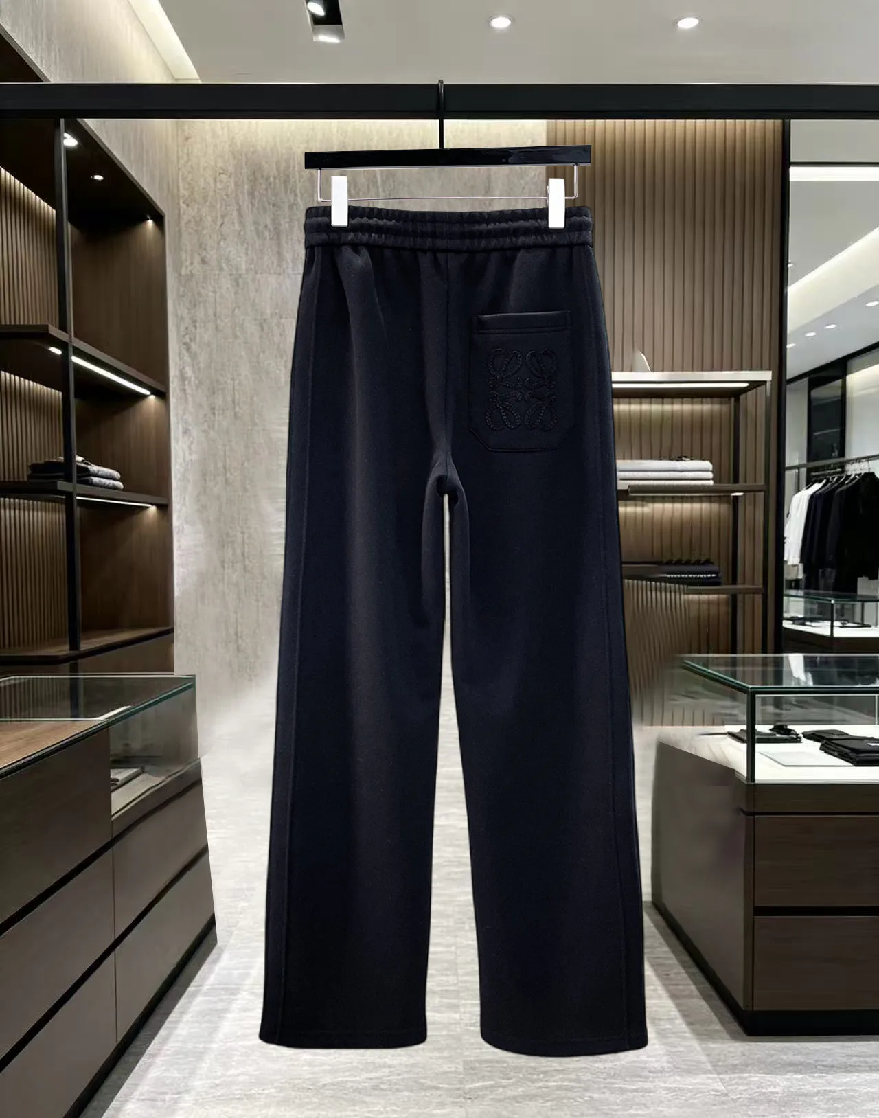 Men's Trousers LOEWE 18345672