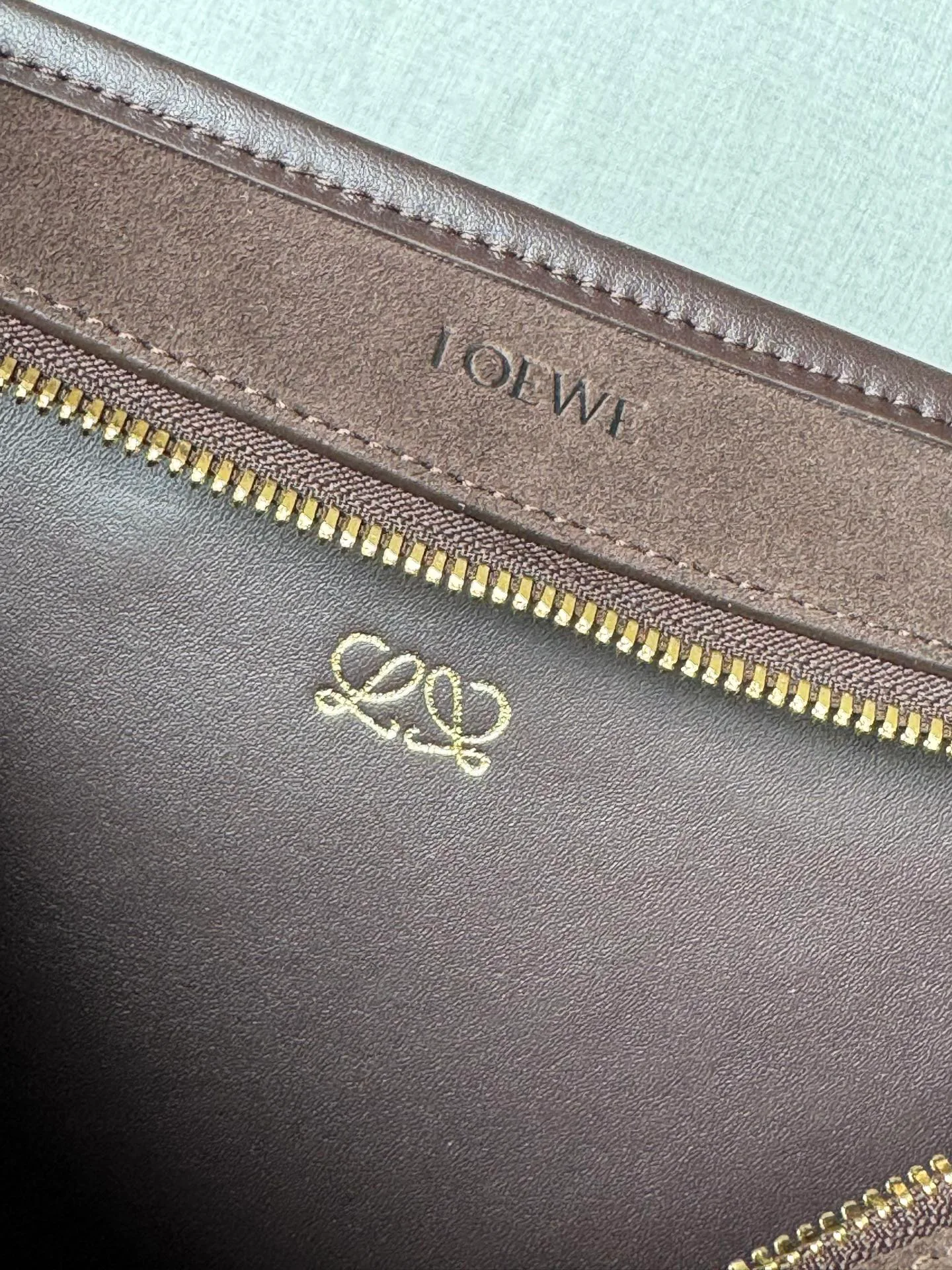 Women's Classic Handbags LOEWE 17679812