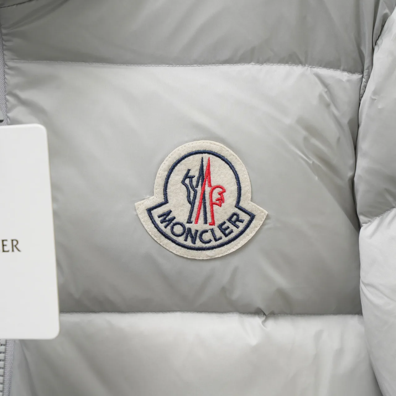 Куртки И Пуховики Мужские Moncler 18645509