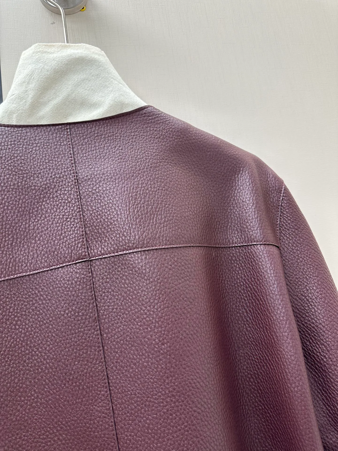 Women's Leather Jackets And Sheepskin Coats HERMES 17940573