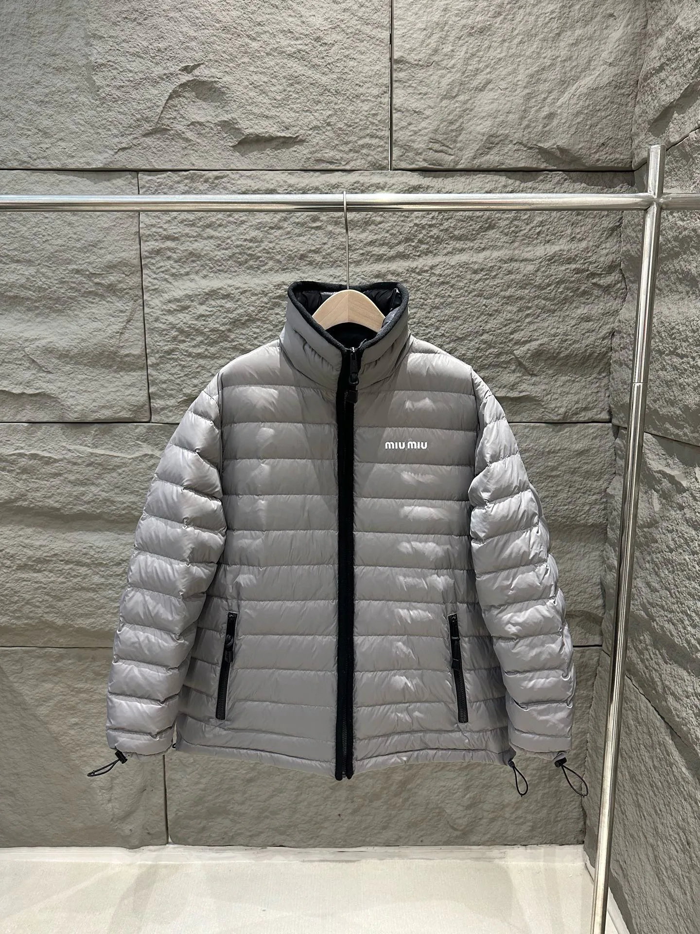 Women's Jackets And Down Jackets MIU MIU 18017032