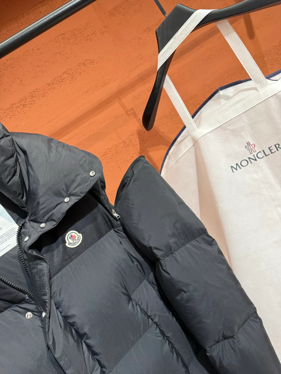 Men's Jackets And Down Jackets MONCLER 18487555